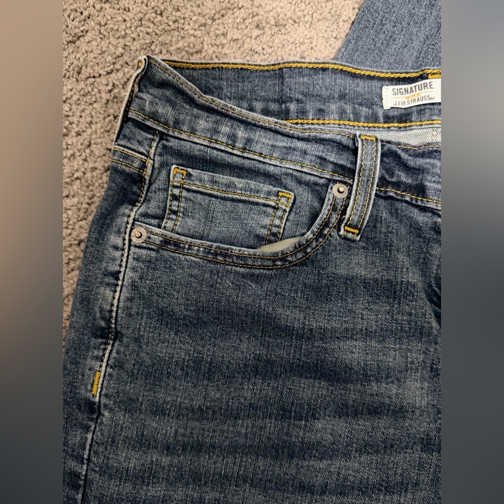 Signature by Levi Strauss Men’s Blue Straight Leg Jeans - Picture 3 of 7